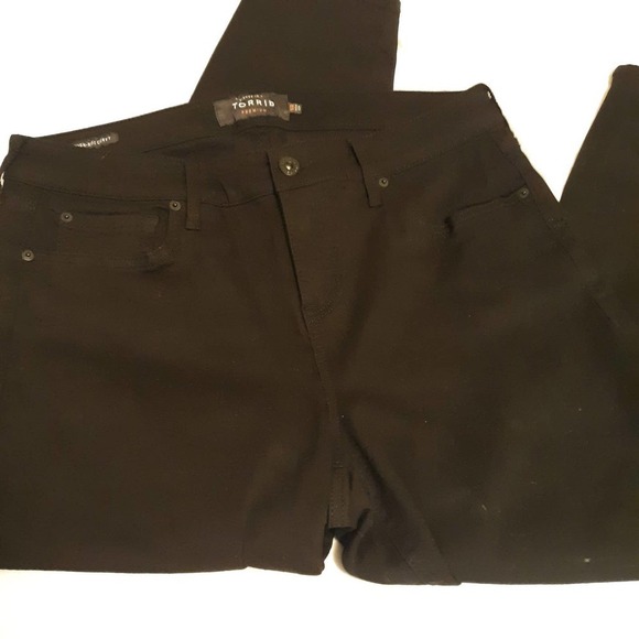 Torrid Black Jeans Size 16R High Rise Curvy Stretch Excellent Condition - Picture 1 of 9